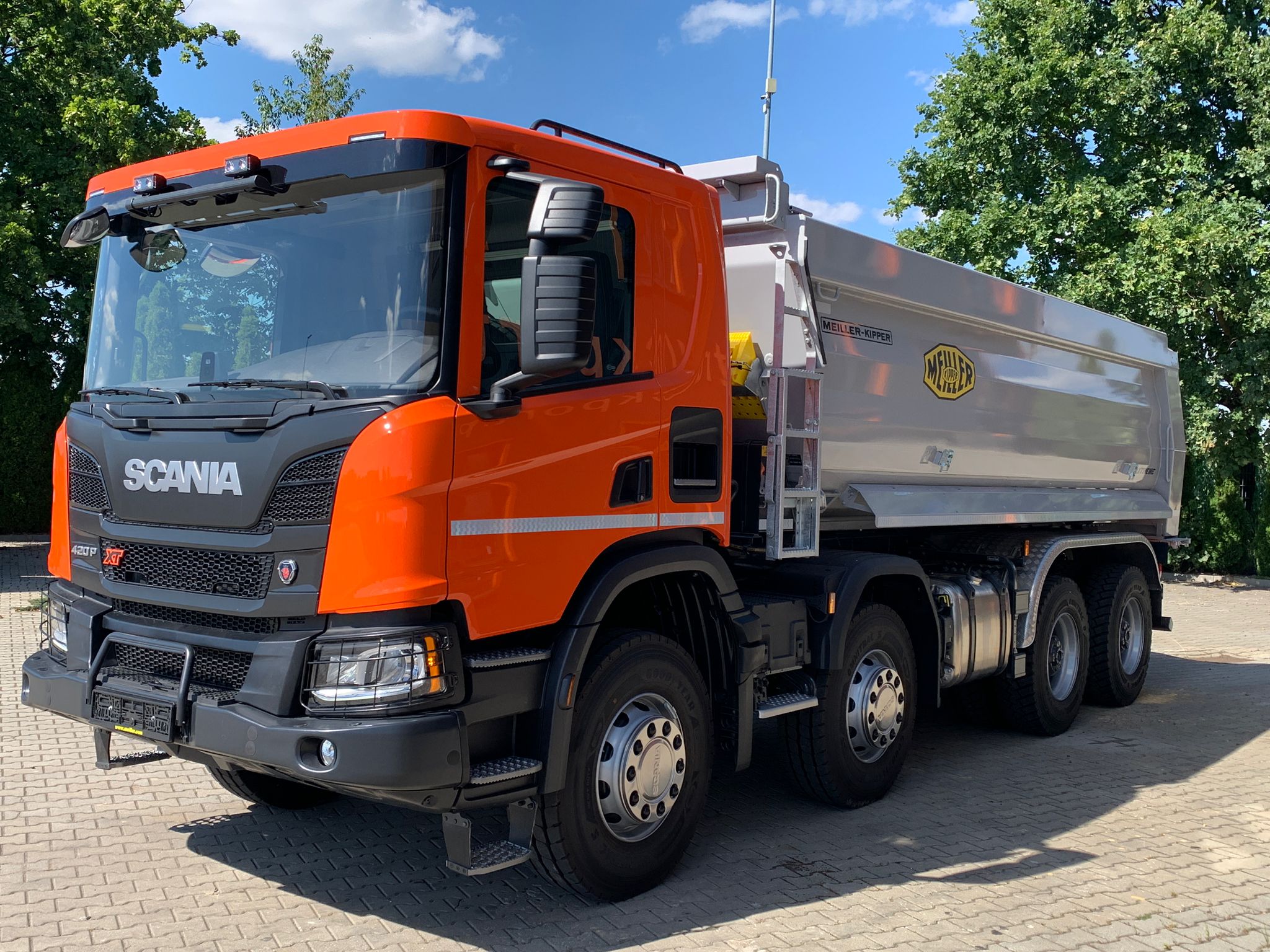 SCANIA P420 XT 8X4 EURO6 WYWROTKA MEILLER KIPPER 18,5m3